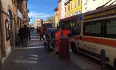 Minaccia di gettarsi dal balcone. Strada D'Azeglio bloccata