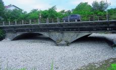 Pericolo ghiaia nel torrente Sporzana