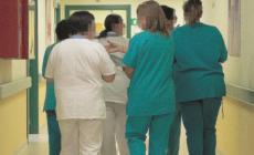 135mila infermieri contagiati in Italia dall'inizio della pandemia (7.160 adesso)