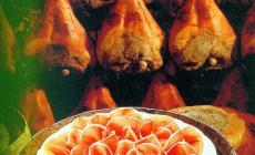 Lagrimone apre le danze per «sua maestà» il prosciutto