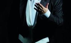 Lucà, libertino solo in scena: "Io? Sono un romantico"