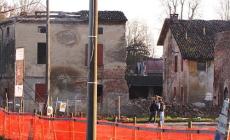 Fontanellato - Cede il solaio, grave un muratore