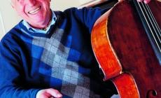 Giacomo Stocchi, violoncellista con la musica nel sangue