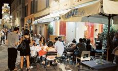 Il Comune: "In via Farini movida spenta a mezzanotte"