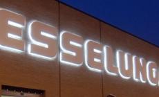 Rubano all'Esselunga : denunciati un 44enne rumeno e una 52enne parmigiana