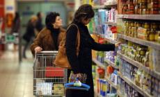 Rincari incontrollati: consumatori e aziende in difficoltà