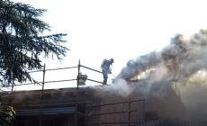 Incendio in via Casa Bianca