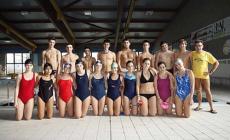 Il Melloni si tuffa in piscina: bravi gli studenti nuotatori