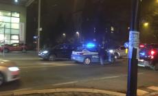 Rissa a bastonate tra giovanissimi