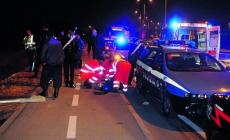 Contromano in tangenziale per sfuggire alla polizia: alla fine si schiantano, uno è grave
