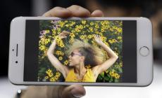 La Apple rallenta i vecchi iPhone,  i consumatori fanno causa