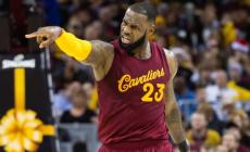 NBA, sorrisi per Cleveland e Golden State