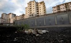 Sassaiola contro auto e garage in via Ilaria Alpi