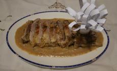 Coscia d'agnello farcita con le verdure dell'orto