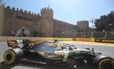 Baku, Bottas in pole davanti a Hamilton. Vettel terzo