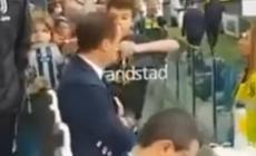 Allegri rifiuta autografo a bambino. Polemica