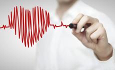 Attacco cardiaco: come riconoscerlo e cosa fare