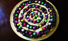 Torta arlecchino: allegria da fare a fette