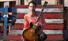 Paul Gilbert, masterclass di chitarra con sezione ritmica 