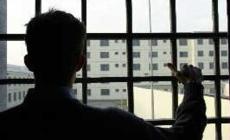 Lunghe ore di protesta nel carcere di Bari: torna la calma dopo la contestazione, la Procura apre un'indagine 