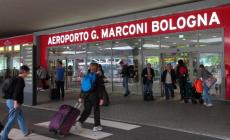 Aereo da Bologna dirottato in Lussemburgo per incendio 