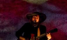 Capossela al Regio: le "Ombre" e le foto