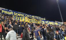 Striscione in curva per i 25 anni dei Boys Busseto