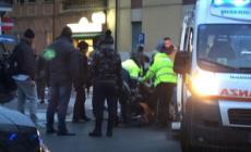 La sua ex gli lancia dell'acido in faccia: rischia un occhio