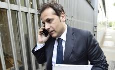 Caso Siri: nessuno vuole alzare bandiera bianca