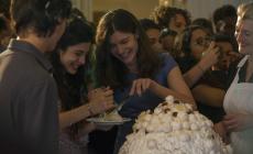 Ascolti tv: Romanzo Famigliare vince ancora, L'isola dei famosi debutta con il 25% di share