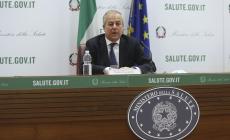 Covid, Locatelli "Variante Omicron meno grave ma va fermata"