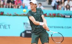 Sinner piega anche Kraijnovic: ai quarti affronterà Tsitsipas