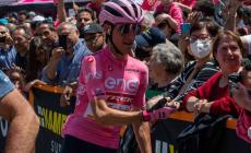Hindley vince sul Blockhaus, Lopez resta leader del Giro
