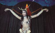 Calendario Pirelli, Emma Summerton firma "Love Letters to the Muse"