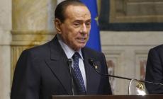"Berlusconi reagisce bene al trattamento e la leucemia è trattabile". Telefonata al cdm ha parlato con la Meloni e Salvini