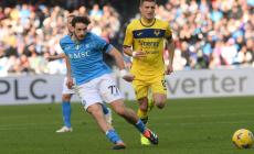 Serie A: Ngonge e magia Kvaratskhelia, il Napoli ribalta il Verona (2-1)