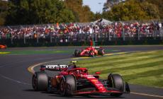 Doppietta Ferrari in Australia, vince Sainz davanti a Leclerc