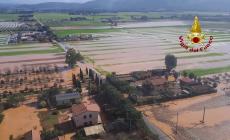 Maltempo in Toscana, blackout in diverse zone. L'Arno sale a 5 metri - Video: i vigili del fuoco sorvolano la Maremma 