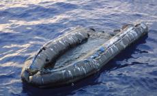 Barca con migranti si ribalta a Lampedusa: individuati altri corpi 