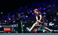 Sinner piega Shelton e vola in semifinale a Parigi indoor