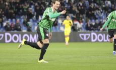 Il Sassuolo vince in rimonta, Cagliari battuto 2-1