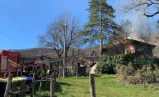 Sivizzo, le fiamme divorano un'abitazione: &egrave; crollato il tetto. Riaperta la Corniglio-Monchio - Foto