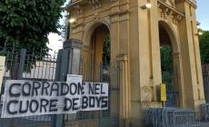 Lo striscione dei Boys per Corradone Marvasi