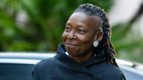 Il Parmigiano Reggiano protagonista con Whoopi Goldberg nelle nuove puntate di Un posto al sole