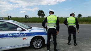 Coinvolto in un incidente con patente falsa