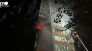 Kiev, edifici danneggiati dopo un massiccio attacco notturno russo - Video