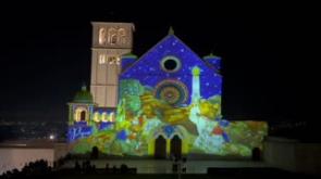 Tra luci e tradizioni si e' illuminato il Natale di Assisi