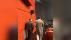 Checco Zalone e l'incursione in un cinema di Bari con Nunziante