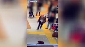 Bologna, delitto del capotreno: le immagini del presunto omicida - Video