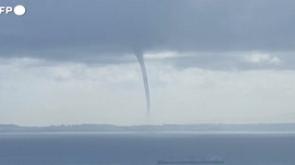 Avvistata una tromba marina nel Golfo di Algeri - Video